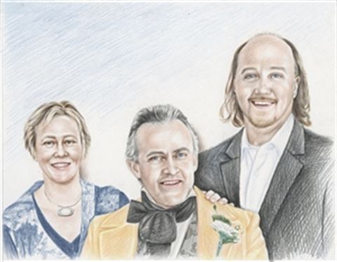 Hand Drawn Colored Pencil Portraits from Photos | Colored Pencil Drawings from Photos
