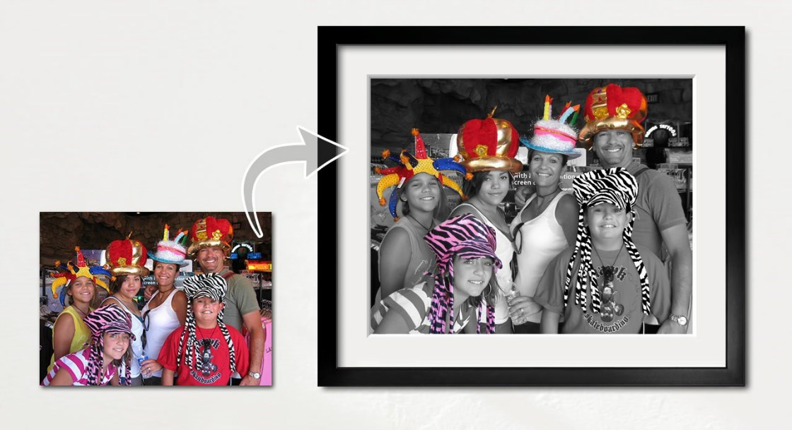 Color Accent of A Group of People in Vacation,by myDaVinci | myDaVinci